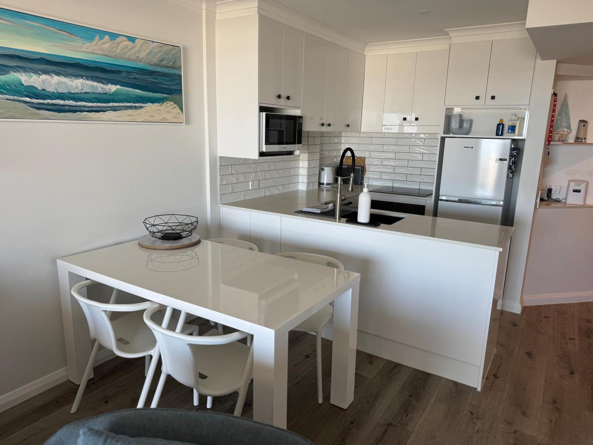 Ocean View - Alexandra Headlands Beachfront Unit Esterno foto