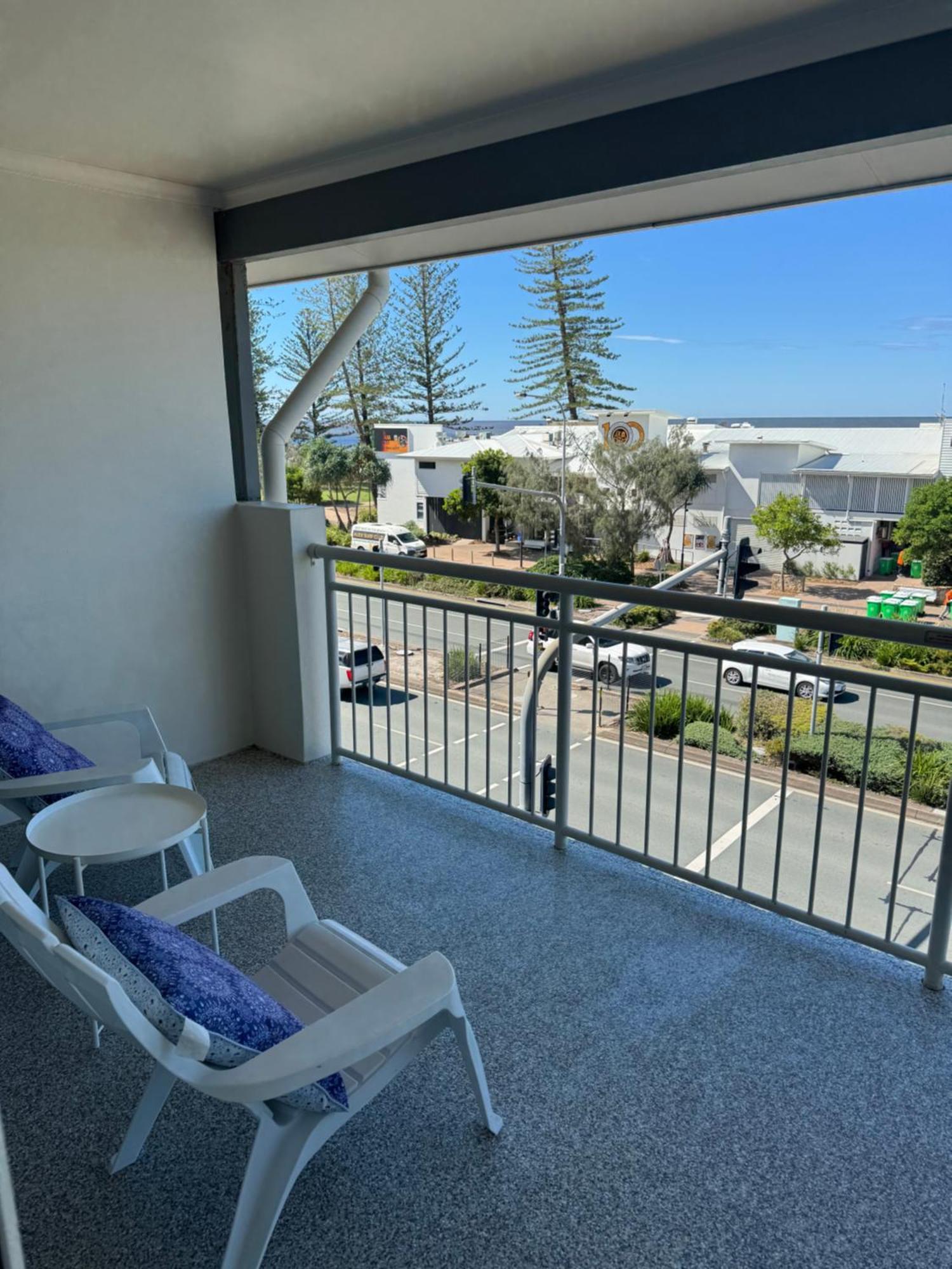 Ocean View - Alexandra Headlands Beachfront Unit Esterno foto